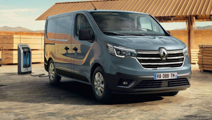 2023 renault trafic e-tech electric revealed in europe as next electric van after mercedes-benz evito, ford e-transit custom