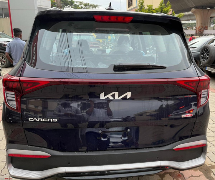 android, brought home a kia carens prestige 1.4l manual: initial impressions