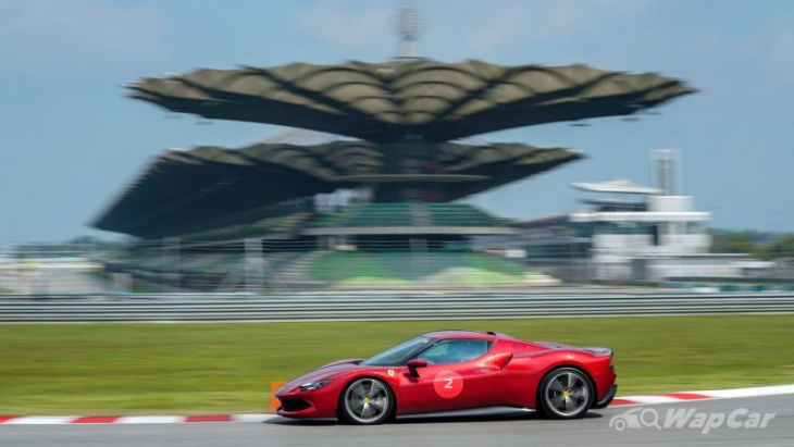 this is how you make loyalists of the brand: 2022 ferrari 296 gtb tested around sepang!