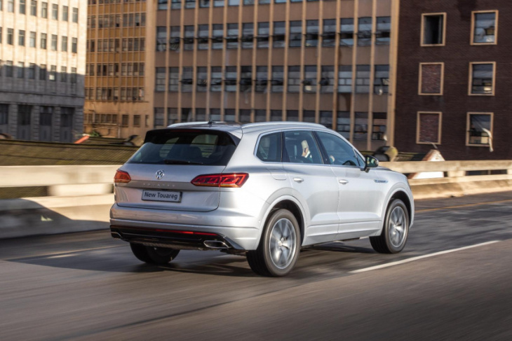 android, volvo xc90 vs jaguar f-pace vs volkswagen touareg: which one has the best infotainment system?