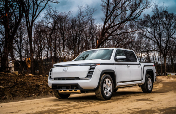 lordstown brings endurance truck to commercial production, expanding ev pickup market