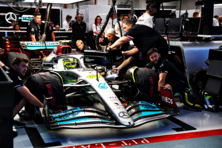mercedes visit singapore f1 stewards for ‘inaccurate self scrutineering form’