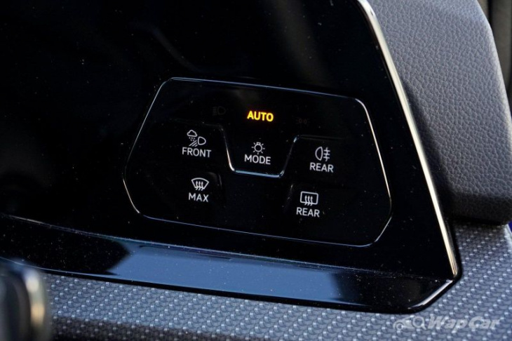 touch-sensitive buttons a mistake? vw to bring back physical buttons on steering wheel
