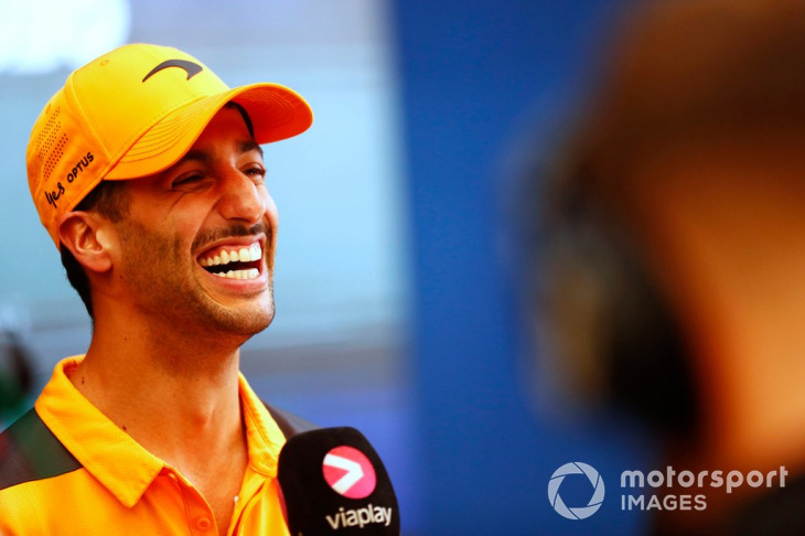 ricciardo won't rule out supercars cameo after mclaren f1 exit