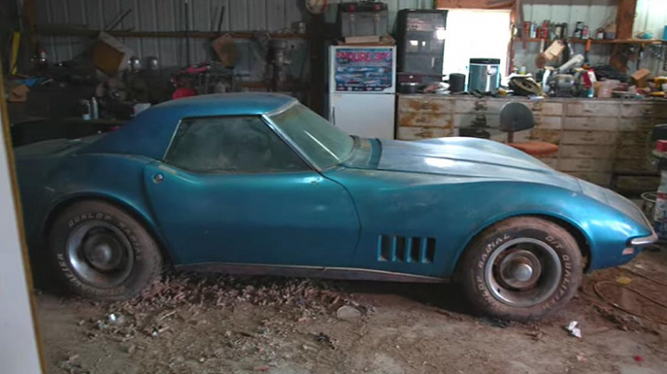 1968 corvette convertible parked in 1992 is rescued from a barn