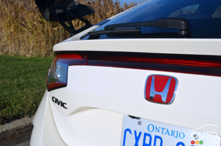 2023 honda civic type r first drive: a very intoxicating second (canadian) edition
