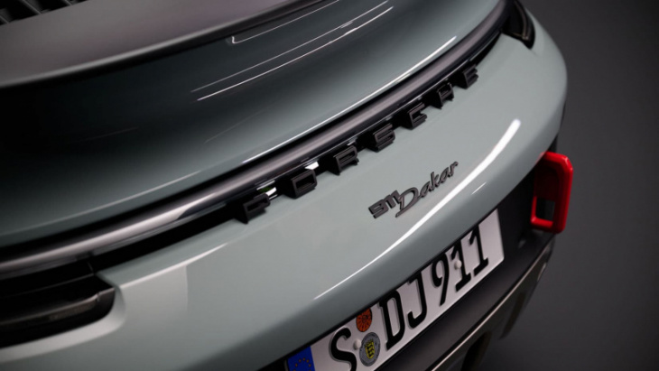 the new porsche 911 dakar is a 480hp off-roading sportscar