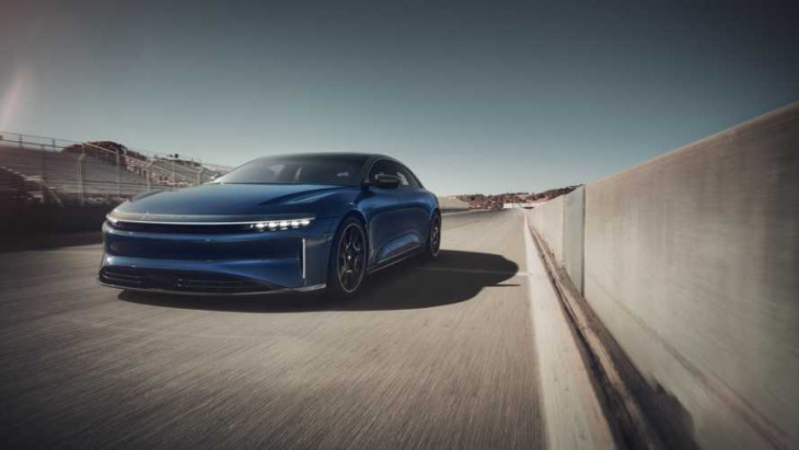 2024 lucid air sapphire does 0-60 in 1.89 seconds, hits 205 mph