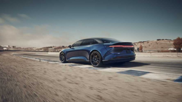 2024 lucid air sapphire does 0-60 in 1.89 seconds, hits 205 mph