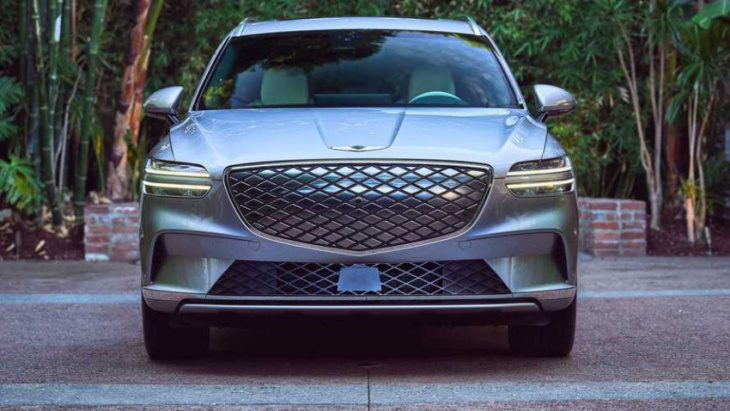 genesis introduces electrified gv70 in north america