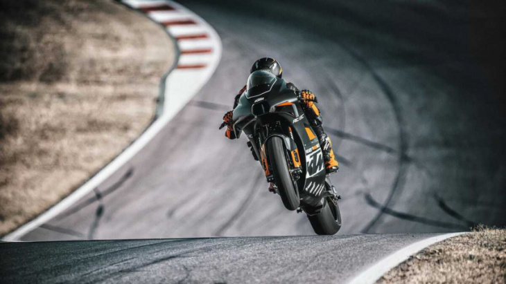 limited edition 2023 ktm rc 8c track bike sells out in under 3 minutes