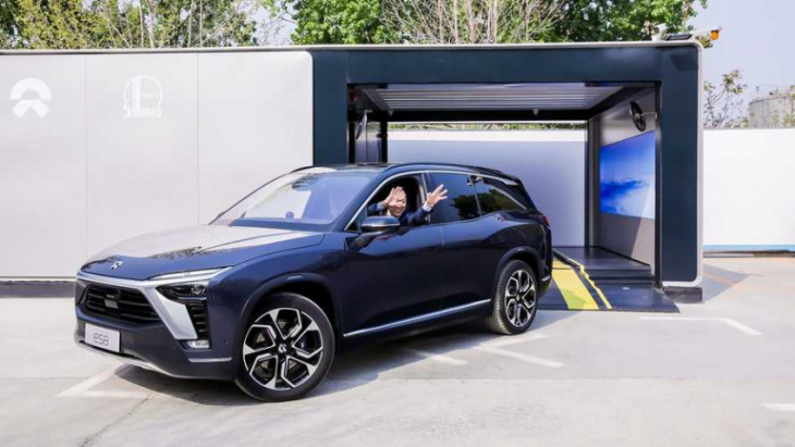 nio launches its first battery swap station in sweden