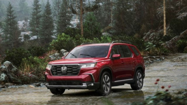 the 2023 honda pilot has class-leading safety features