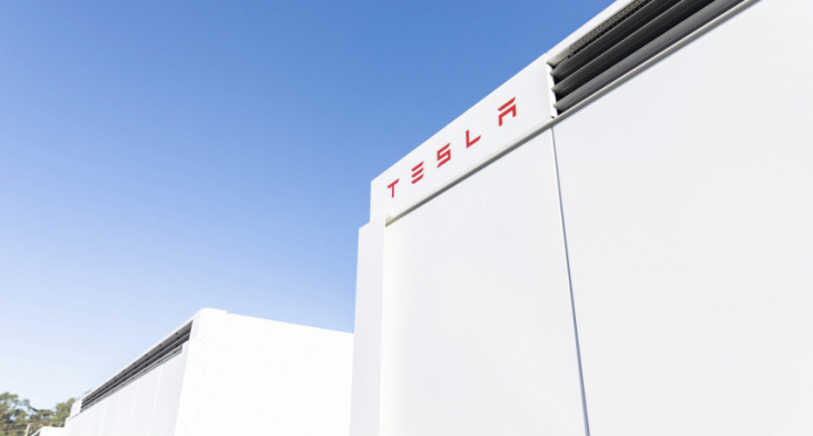 tesla megapack powers new 196 mwh battery storage system in europe