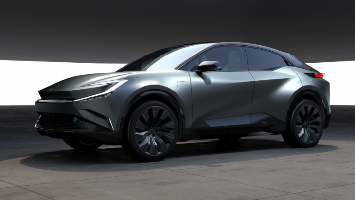 toyota bz compact suv concept shows up in la, and connects you with someone called ‘yui’