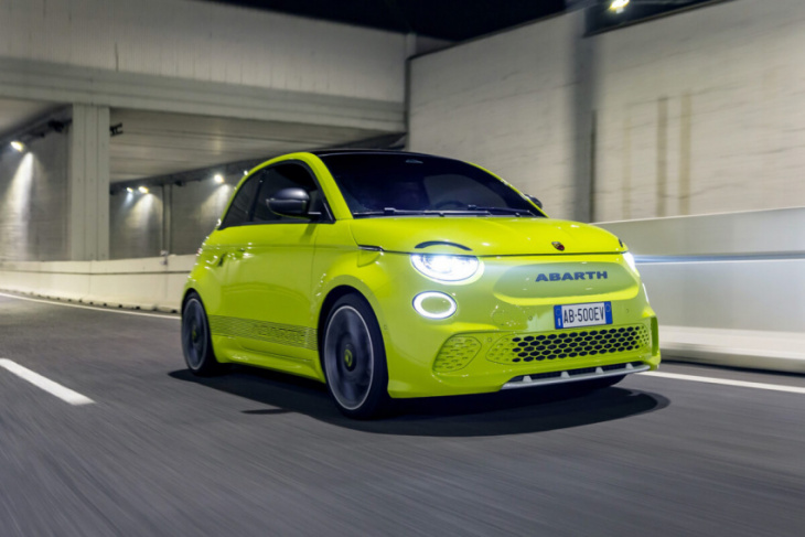 abarth goes all-electric as 500e hot hatch debuts