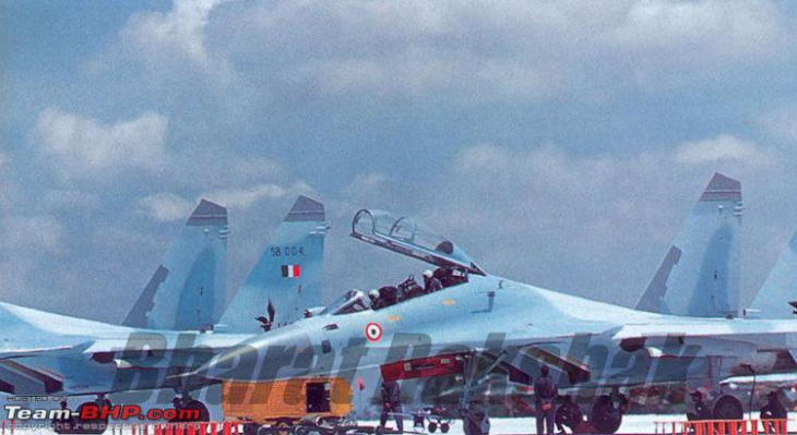 brief history of sukhoi su-30mki aircraft & its scale models