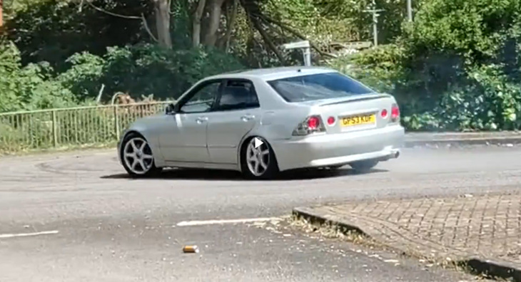 man disqualified from driving after performing doughnuts on roundabout