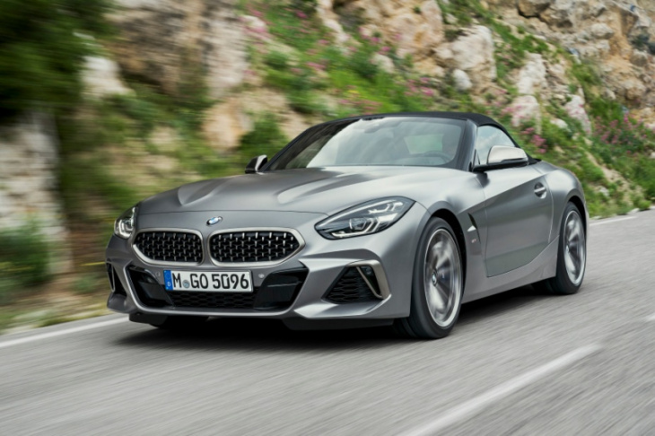 5 fast luxury sports cars to smash your weekend drive in style