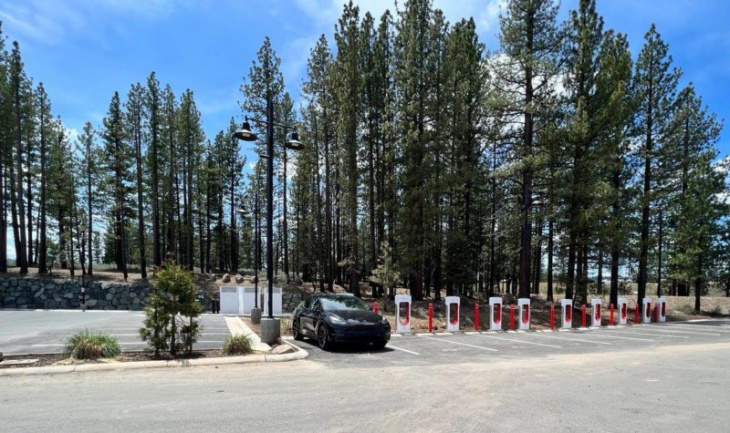 tesla clocks up 40,000 superchargers, “and counting”