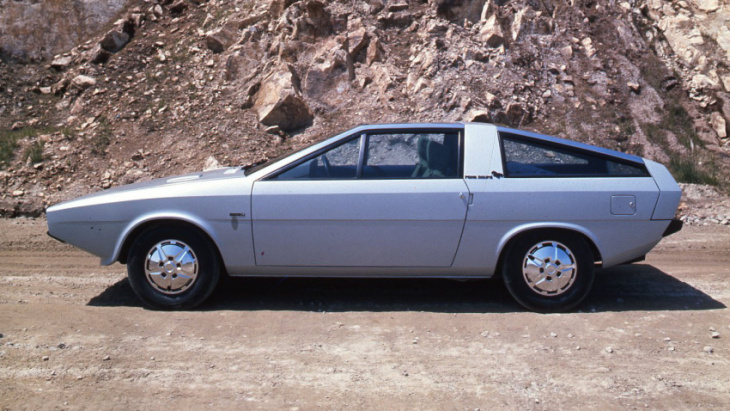 hyundai’s 1974 pony concept car doesn’t exist anymore, so giugiaro is rebuilding it