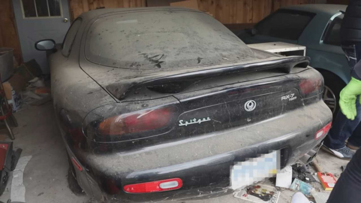 mazda rx-7 barn find gets first wash and detail in 23 years