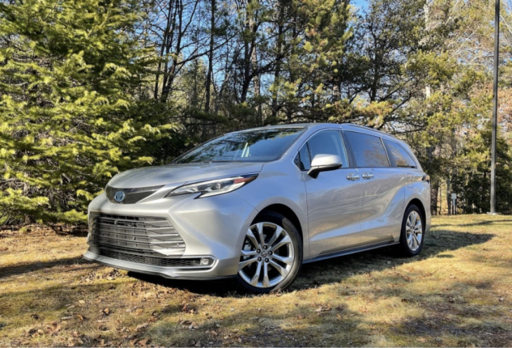 toyota sienna or honda odyssey: what’s the most reliable minivan?