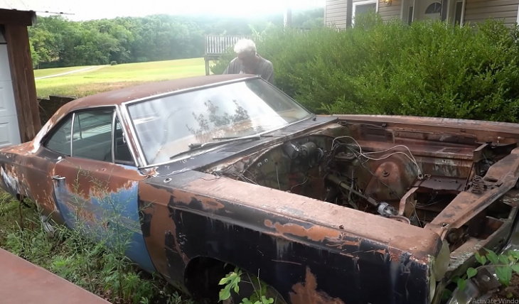 massive mopar hoard discovered in missouri, it’s packed with rare hemi classics