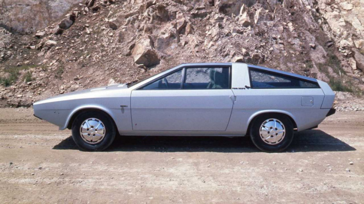 hyundai and giorgetto giugiaro to rebuild 1974 pony coupe concept