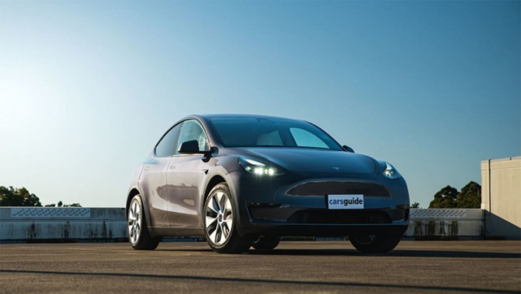 almost 16,000 teslas in australia including model 3 and model y recalled for software safety issues, but there's an easy fix