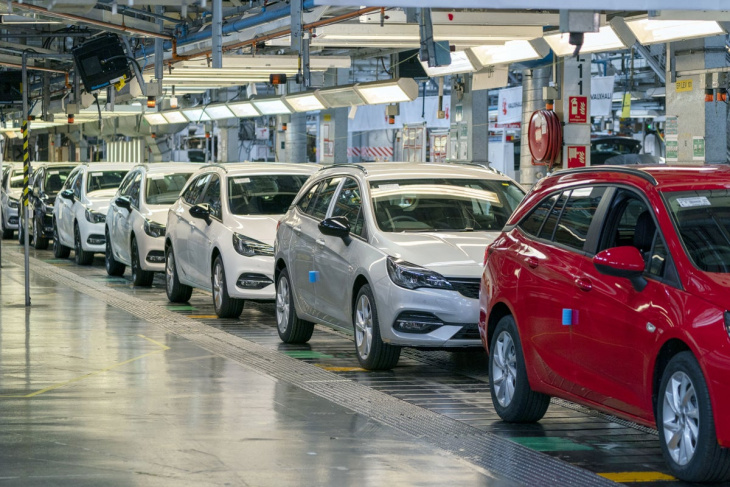increase in car production as industry returns to growth