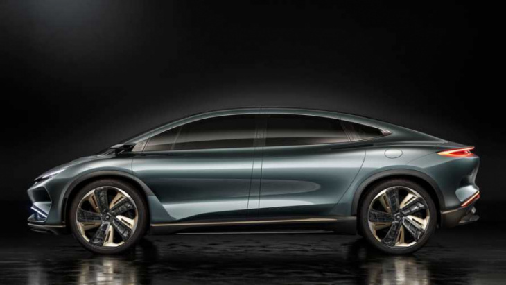 italian ev upstart aehra details 800 hp porsche taycan-rivaling sedan for 2025