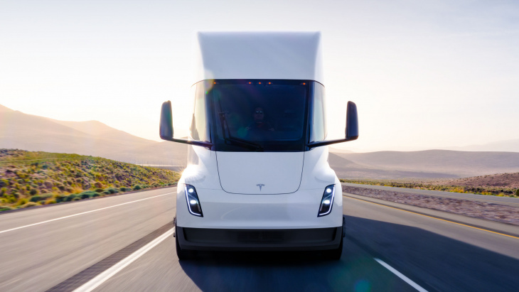 the tesla semi truck is finally ready, and pepsi gets the first ones