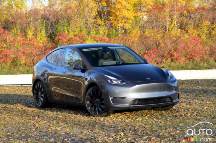 2022 tesla model y performance review: performance and engineering come first