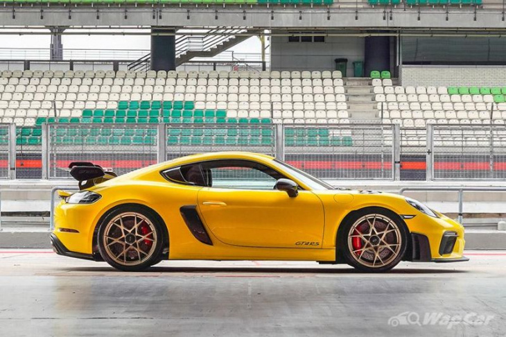 priced from rm 1.55 mil, 500 ps/450 nm porsche 718 cayman gt4 rs launched in malaysia