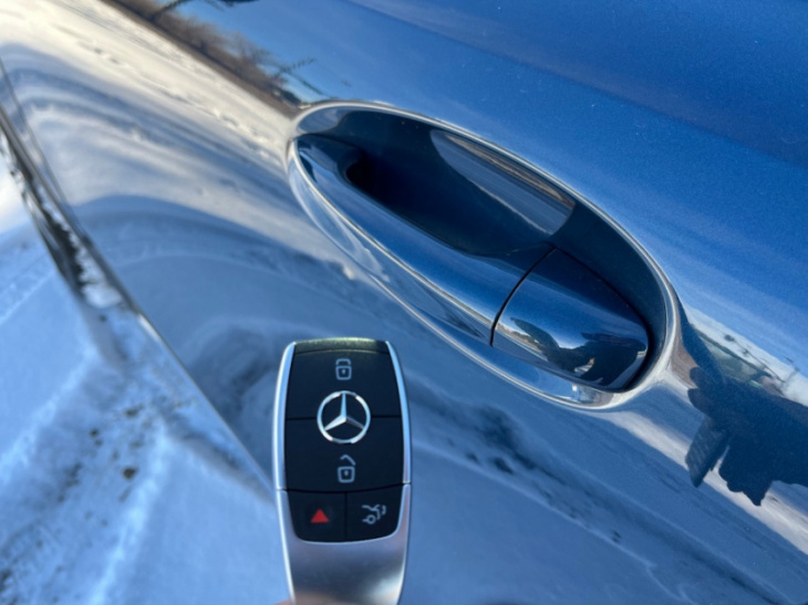 android, first drive: the 2022 mercedes-benz eqb 350 is luxurious but lacks simple tech features