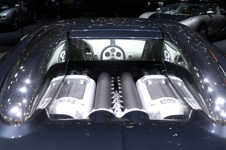 classic clarkson: the bugatti veyron makes the ferrari enzo feel slow and pointless