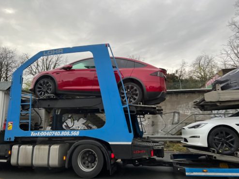 tesla model s and x plaid arrive in germany for first deliveries