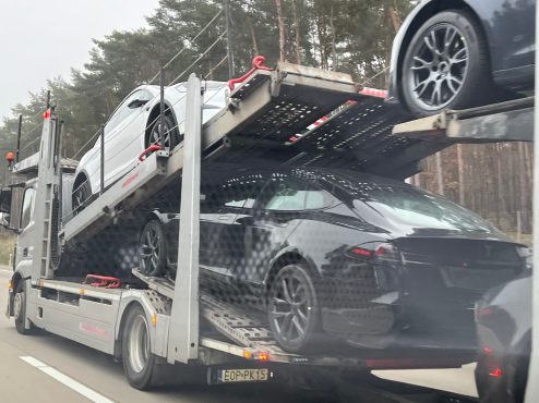 tesla model s and x plaid arrive in germany for first deliveries