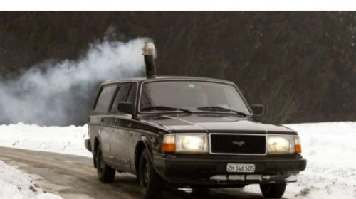 Studi Ini Ungkap Mobil Era 1990-an Ternyata Lebih Aman dari yang Kita Kira!