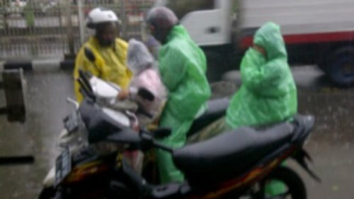 Jangan Sepelekan, Ini Bahaya Menunda Cuci Motor Usai Kehujanan