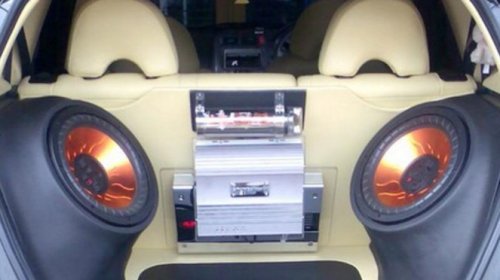 Cara Murah Bikin Mobil Klasik Terasa Seperti Baru: Ada Aksesoris Modern yang Wajib Kamu Punya