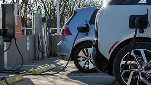 Insentif Dipangkas, Mobil Listrik China Mulai Goyah di Negeri Sendiri