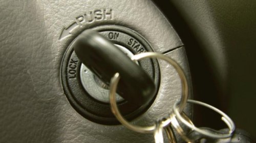 Berkendara Tanpa Kunci Remote Mobil? Ini Risiko dan Konsekuensi yang Perlu Anda Tahu