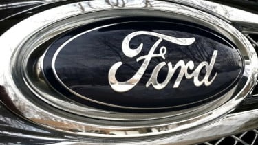 Ratusan Ribu Unit Mobil Listrik dan Hybrid Ini Kena Recall Gegara Bisa Meluncur Sendiri