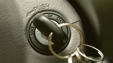Mesin Mobil Susah Distarter Saat Pagi Hari, Ini Penyebab yang Sering Terjadi