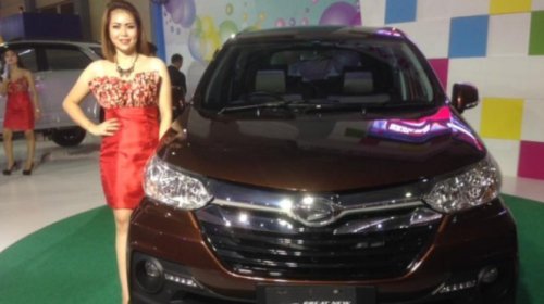 Terpopuler: Kejutan Bridgestone di GJAW, Mobil Murah-Irit, dan Aksi Pemuda Berakhir Petaka