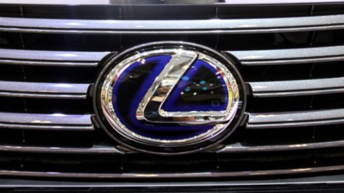 Lexus Siapkan Tiga Kejutan untuk Pecinta Mobil Sport