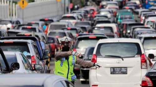 Sering Terjebak Macet? Ini Cara Jaga Performa Kendaraan Tetap Optimal