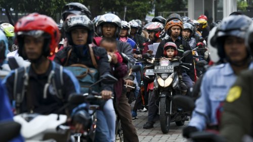 10 Perlengkapan Wajib untuk Mudik Menggunakan Motor Supaya Perjalanan Lancar